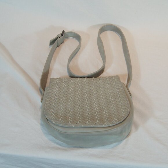 Neiman Marcus Woven Crossbody Saddle Bag - Gray - Picture 8 of 8